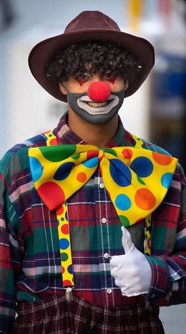 guy dressed as a clown